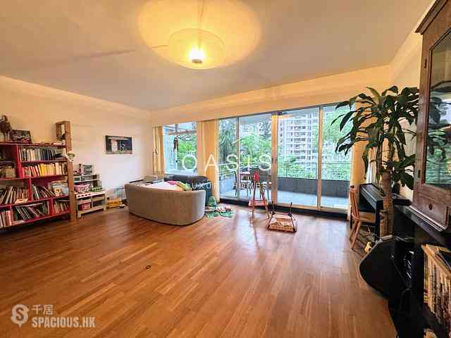 Mid Levels Central - Brewin Court 01