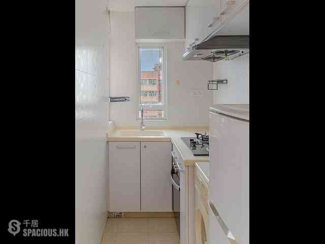 Sai Ying Pun - Cheung Ling Mansion 08