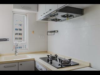Sai Ying Pun - Cheung Ling Mansion 11