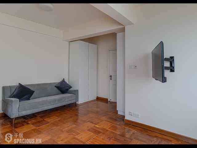 Sai Ying Pun - Cheung Ling Mansion 13