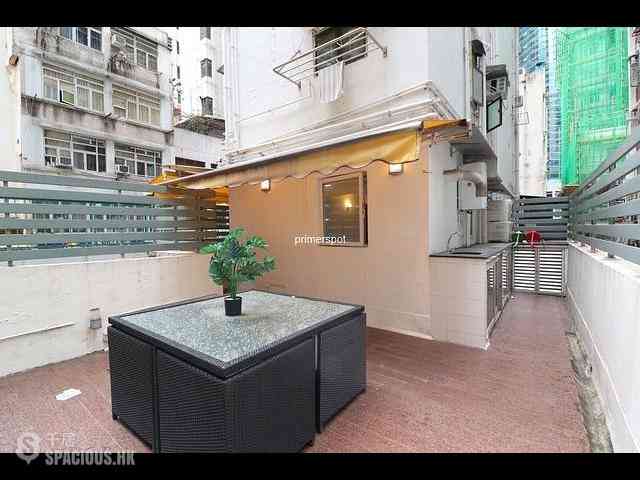Wan Chai - Yen May Building 02