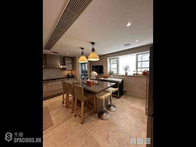 The Peak - Guildford Court 01