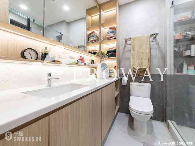 Mid Levels Central - Hong Lok Mansion 07