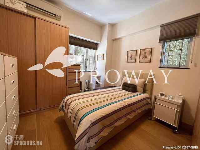 Tai Hang - Swiss Towers 08