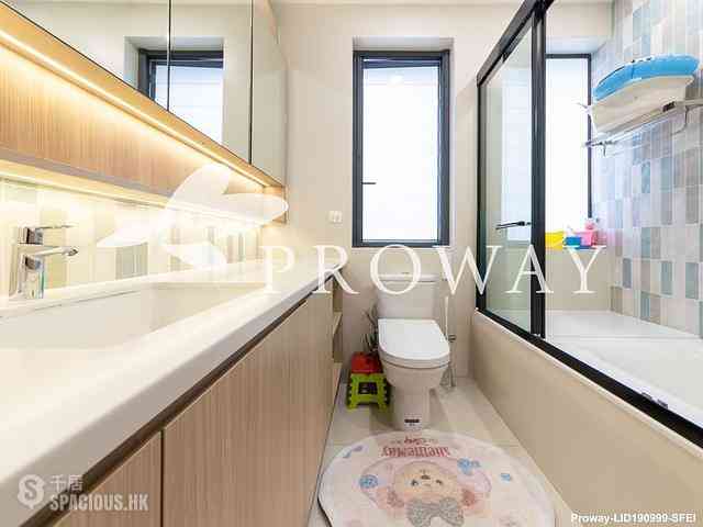 Mid Levels Central - Hong Lok Mansion 11
