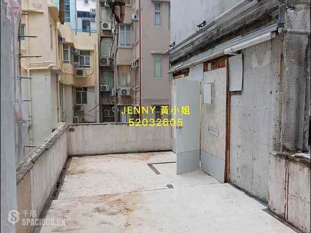 Tsim Sha Tsui - Luxury Court 02