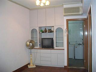 North Point - Metropole Building 02