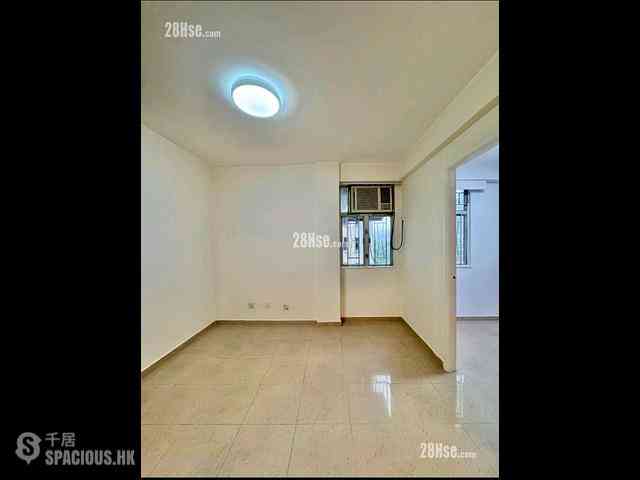 Quarry Bay - Ka Wing Building 07