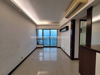 Kennedy Town - The Merton Tower 1 02