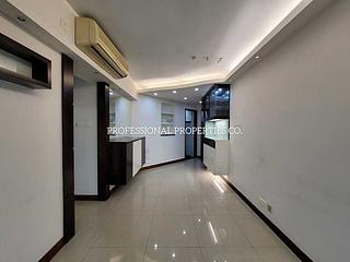 Kennedy Town - The Merton Tower 1 03