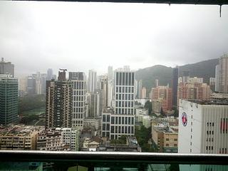 Happy Valley - Caroline Garden 02