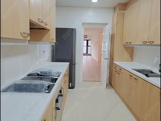 Mid Levels Central - Kennedy Heights 04