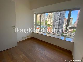 Soho - Centrestage 04