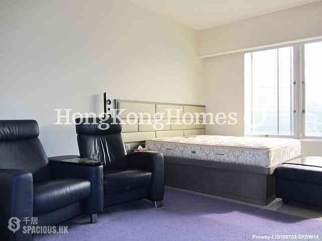 Wan Chai - Convention Plaza Apartments 05