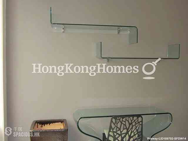 Wan Chai - Convention Plaza Apartments 08