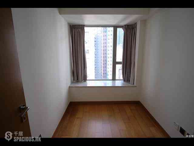 Sai Ying Pun - The Nova 06