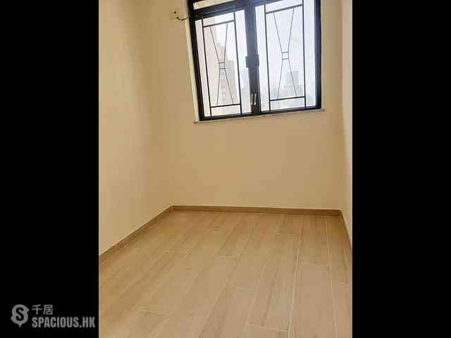 Tai Hang - Dragon Centre Block 2 07