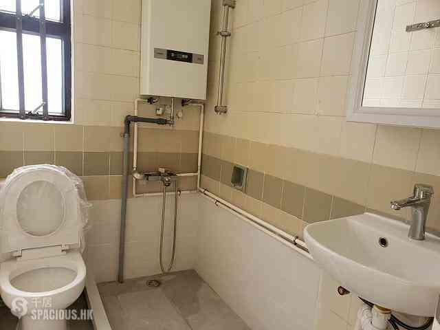 Tai Hang - Dragon Centre Block 2 08
