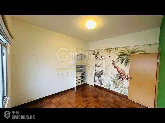 The Peak - Vivian Court 10