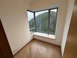 Ap Lei Chau - Larvotto Block 9 09