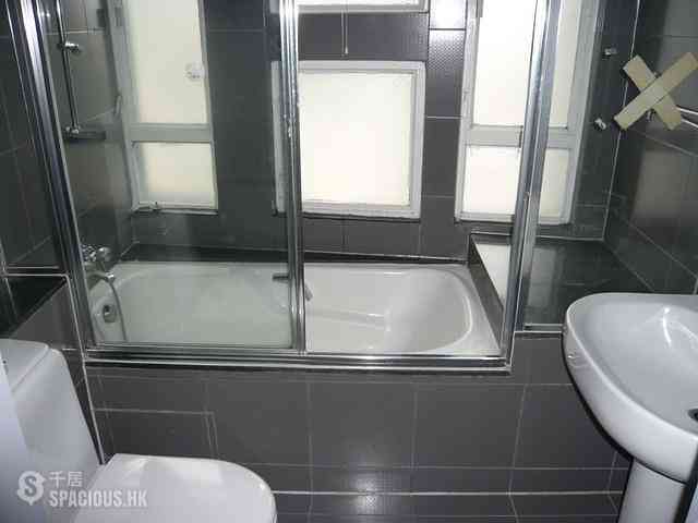 Mid Levels Central - Birchwood Place 05