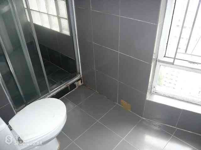 Mid Levels Central - Birchwood Place 09