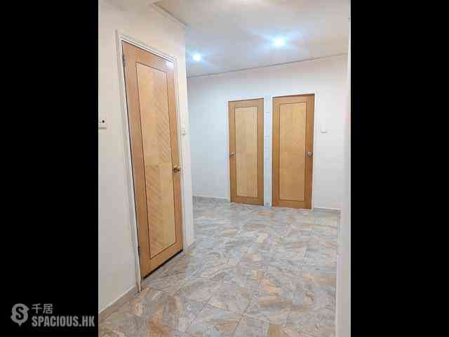 Wan Chai - Wing Tak Building Block B 04