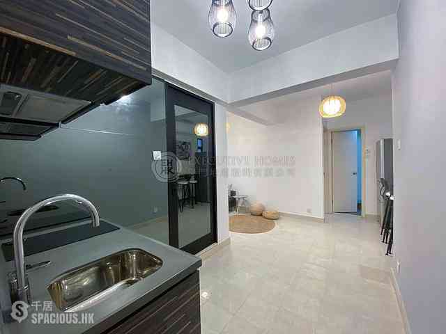 Sai Ying Pun - Wah Lee Building 03