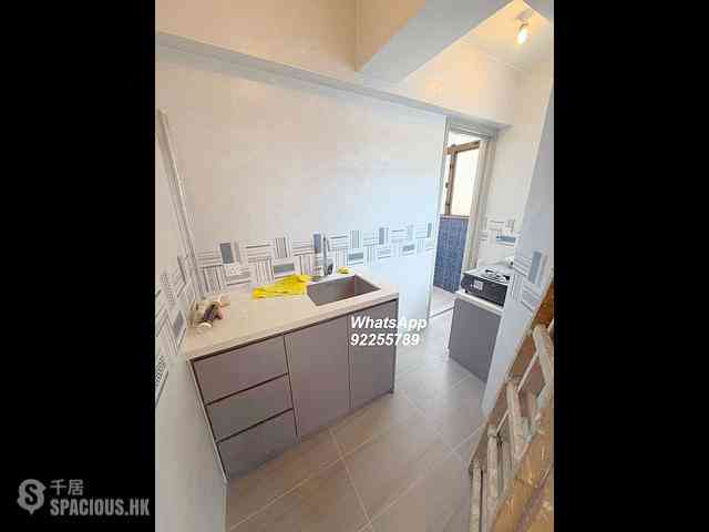 Sai Ying Pun - Rich Court 06