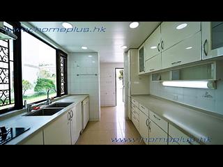 Clear Water Bay - Rise Park Villas 06