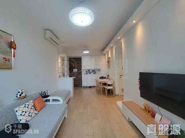 Tseung Kwan O - Savannah Block 1 03