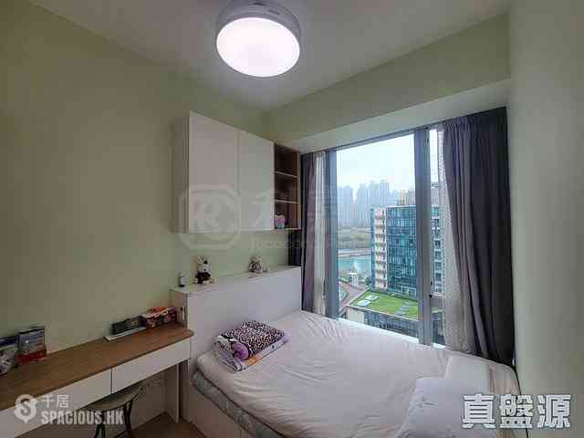 Tseung Kwan O - Savannah Block 1 06