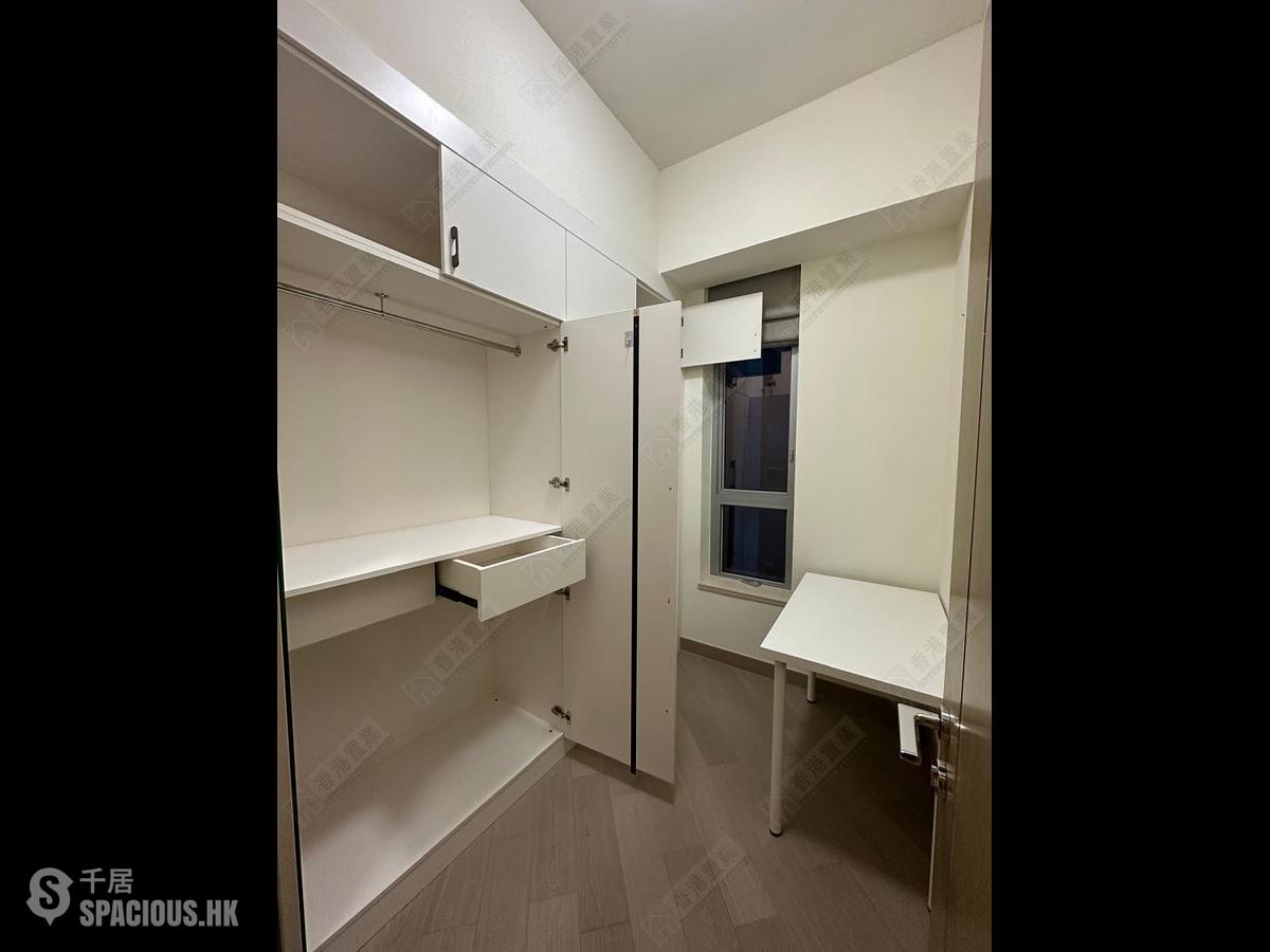 Sham Shui Po - Cullinan West Phase 5 Cullinan West III Tower 7 01
