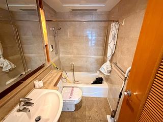 Hung Hom - Royal Peninsula Block 3 02