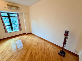Hung Hom - Royal Peninsula Block 3 03