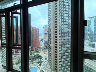 Hung Hom - Royal Peninsula Block 3 13