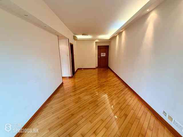Hung Hom - Royal Peninsula Block 3 16