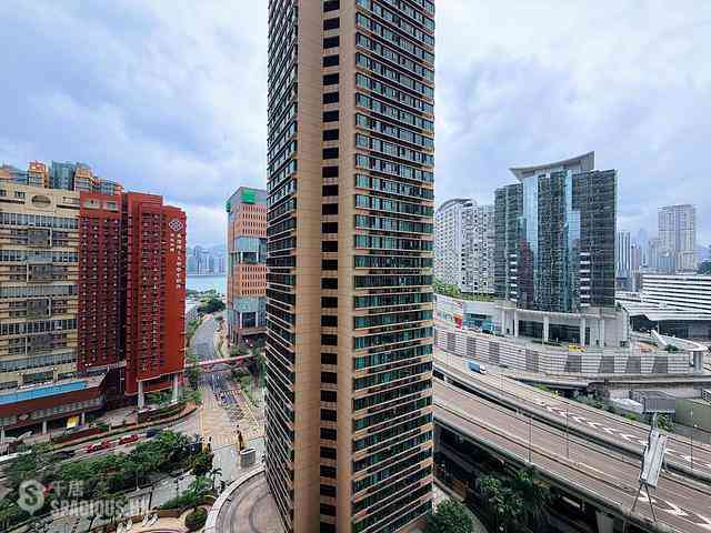 Hung Hom - Royal Peninsula Block 3 17