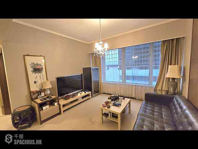 Wan Chai - Convention Plaza Apartments 02