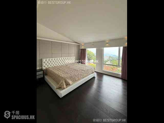 The Peak - Strawberry Hill 05