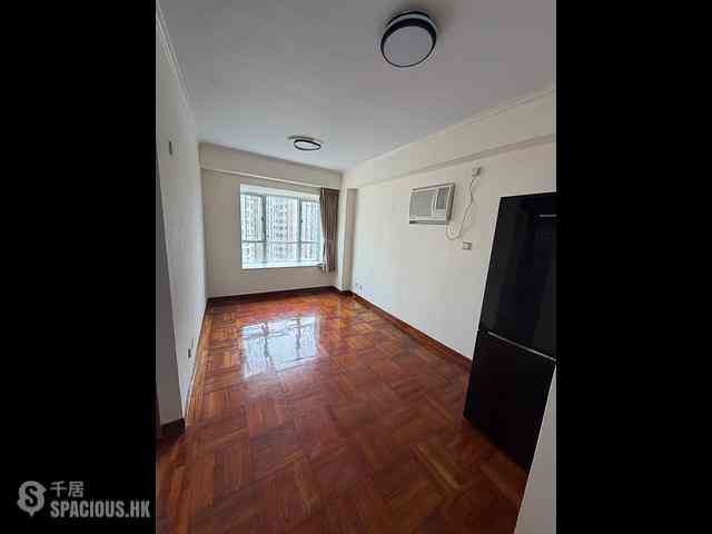 Sai Ying Pun - Yuk Ming Towers 03