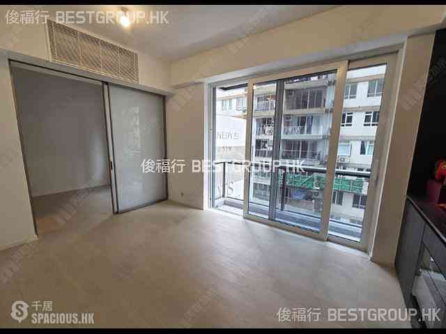 Wan Chai - 33 Kennedy Road 01