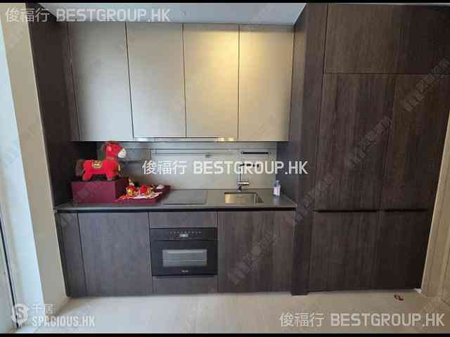 Wan Chai - 33 Kennedy Road 06