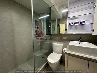 Sai Ying Pun - Sun Luen Building 04