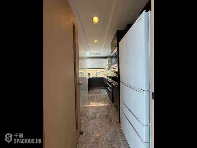 West Kowloon - The Cullinan (Tower 21 Zone 2 Luna Sky) 12