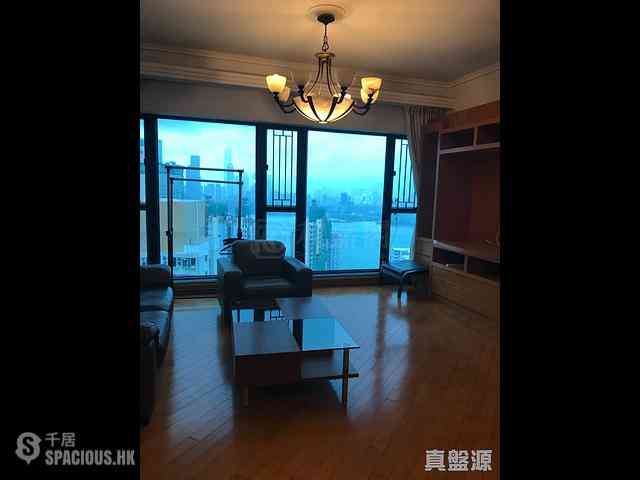 Fortress Hill - Le Sommet Block 1 19