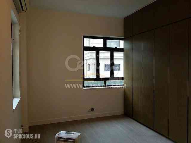 The Peak - Vivian Court 10
