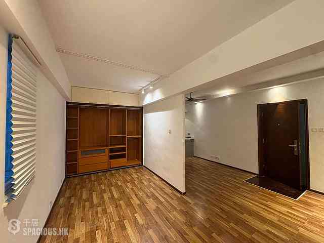 Tai Hang - Kanfield Mansion 02