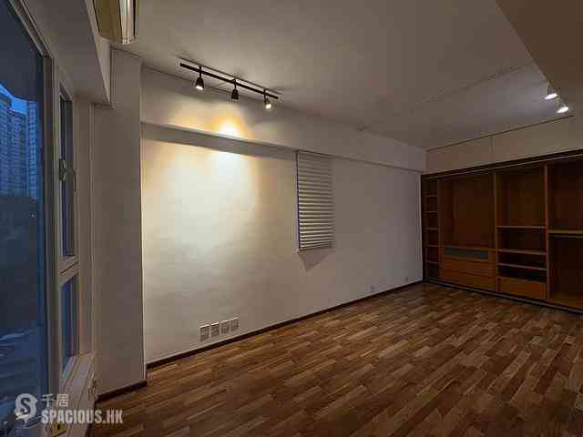 Tai Hang - Kanfield Mansion 06