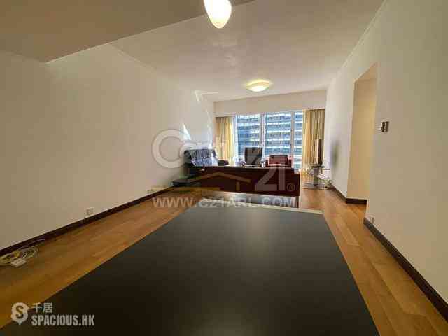 Wan Chai - Convention Plaza Apartments 01